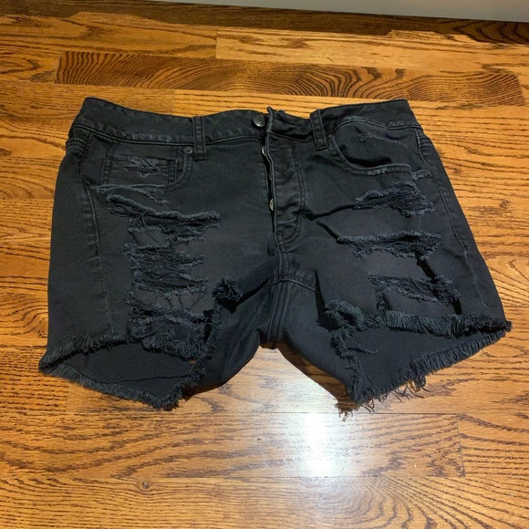 American Eagle Tomgirl Shorts - Picture 2 of 5